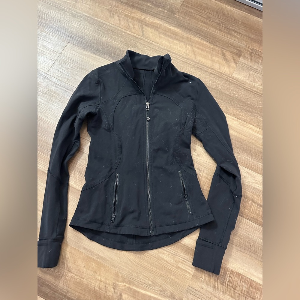 Used but great condition Lululemon Define Jacket